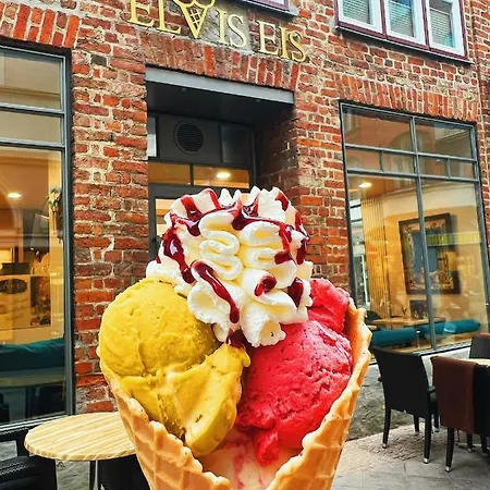 Elvis Family Dream * Lubeck